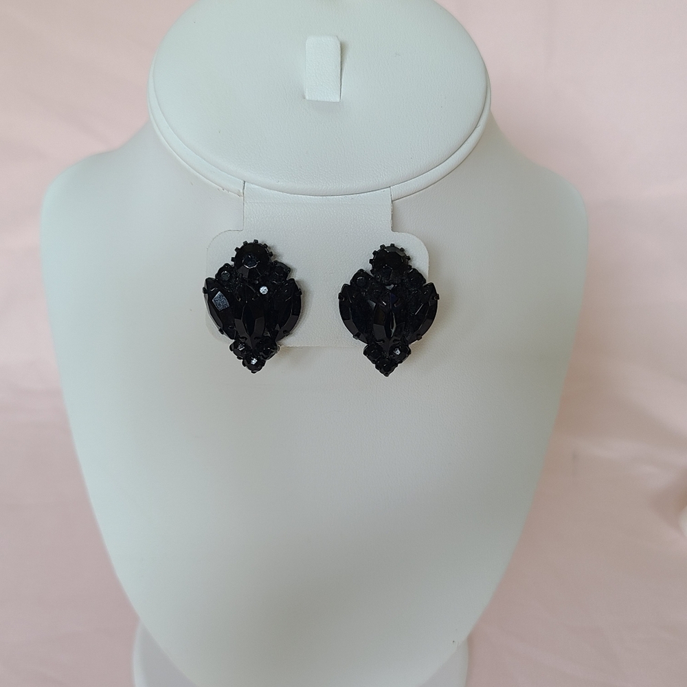 Jet Black Glass Rhinestone Clip-On Earrings Cluster Flower Gothic Vampcore Fan